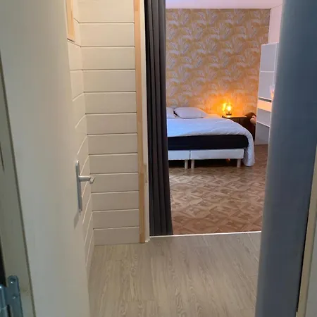 L'escapade Tropicale Centre Apartment *